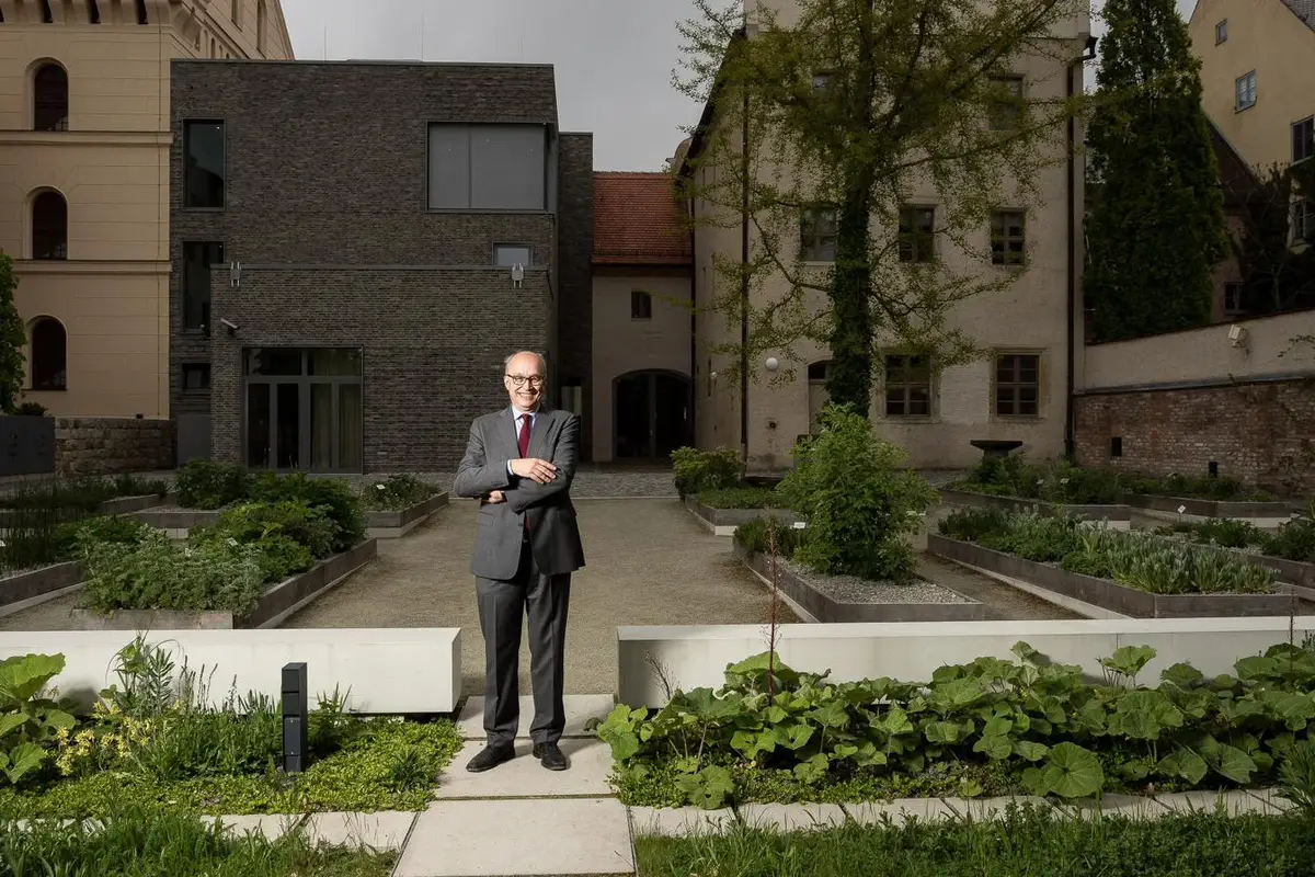 Dr. Stefan Rhein, Lutherstadt Wittenberg, photographed for Die Zeit by photographer Christoph Neumann, Berlin