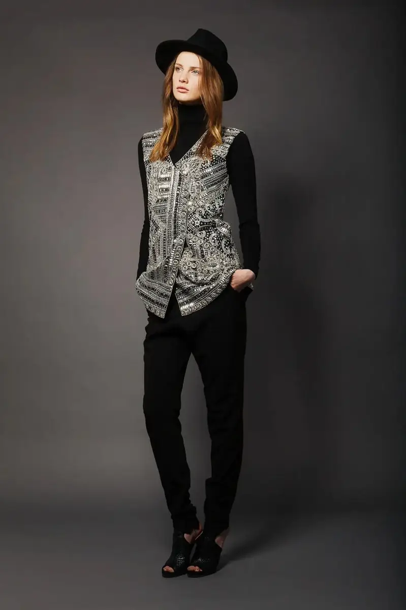 GLAW, Fashion Lookbook, Berlin by photographer Christoph Neumann, Berlin
