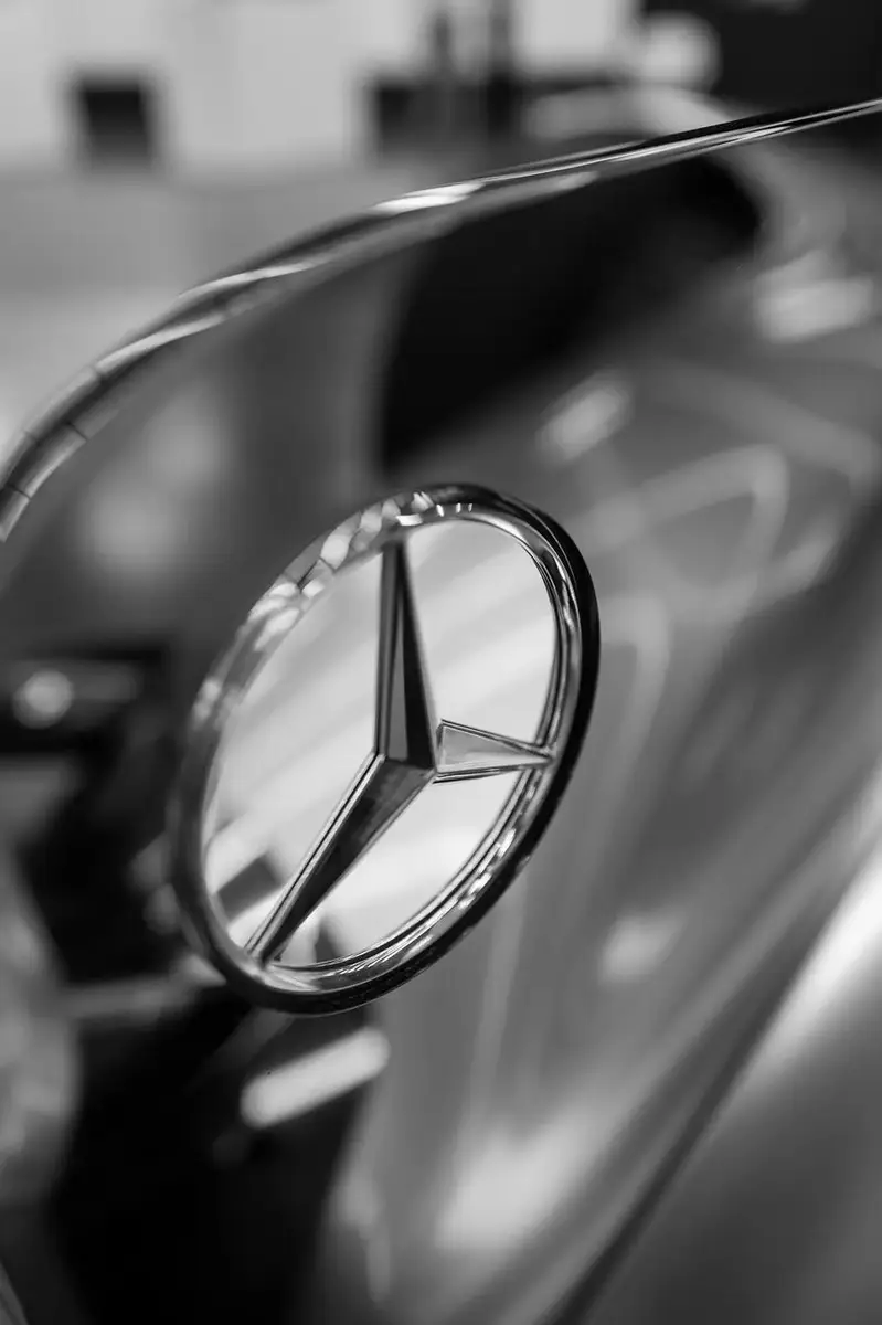 Mercedes-Benz, Corporate Campaign by photographer Christoph Neumann, Berlin