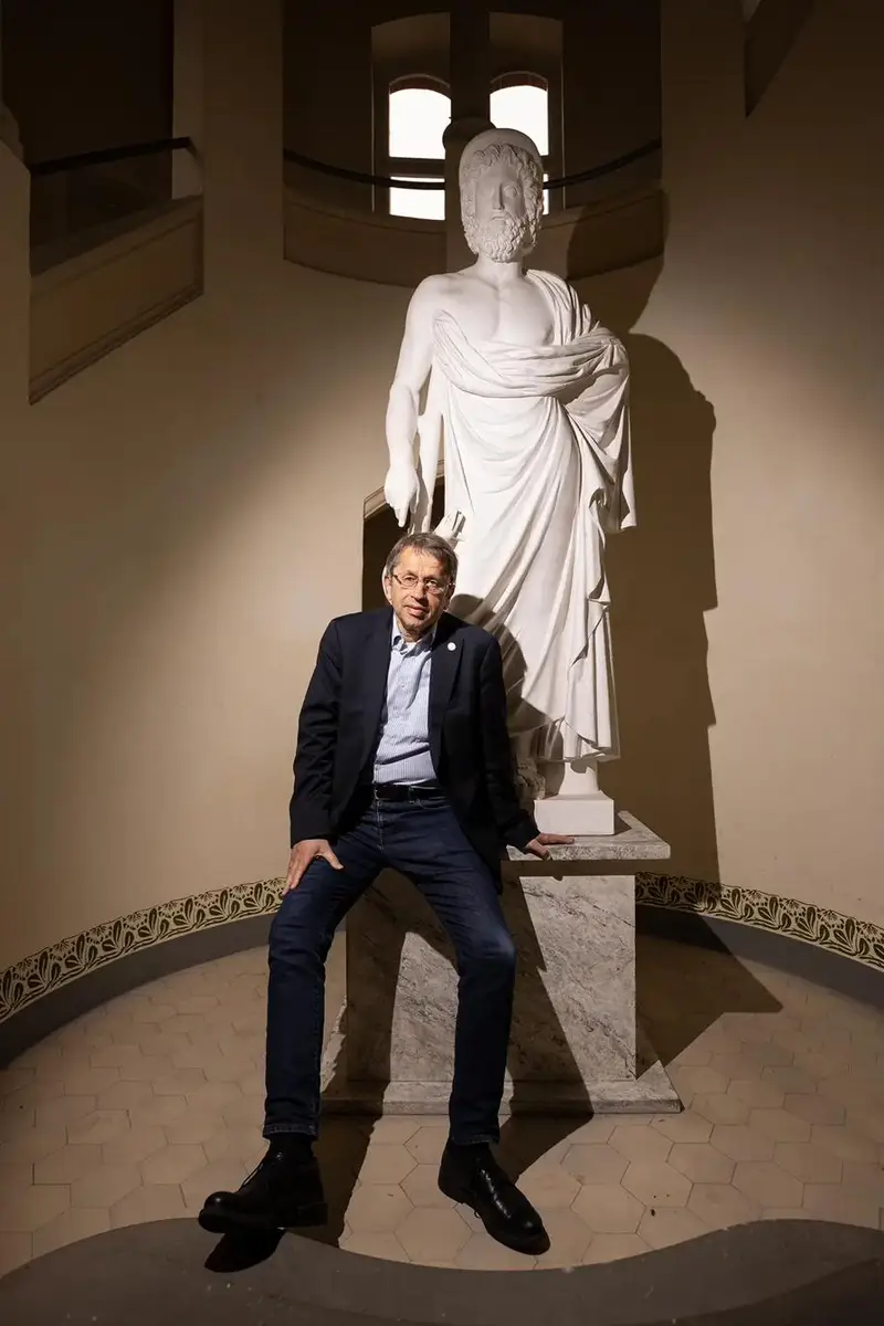 Prof. Heyo Kroemer, CEO Charité by photographer Christoph Neumann, Berlin